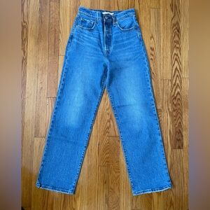 Levi’s Ribcage Straight Ankle Jean 26x29